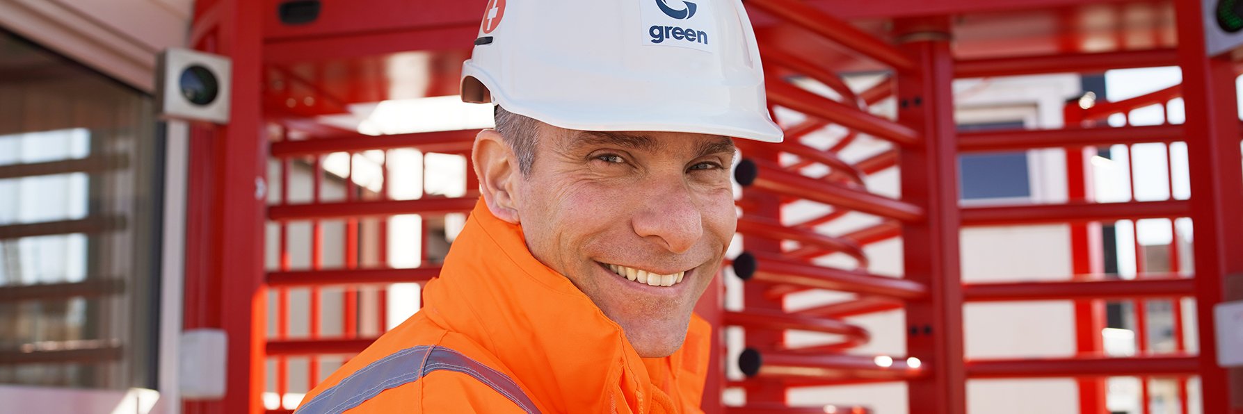 Portraitfoto von Silvio, Datacenter Projekt- und Bauleiter