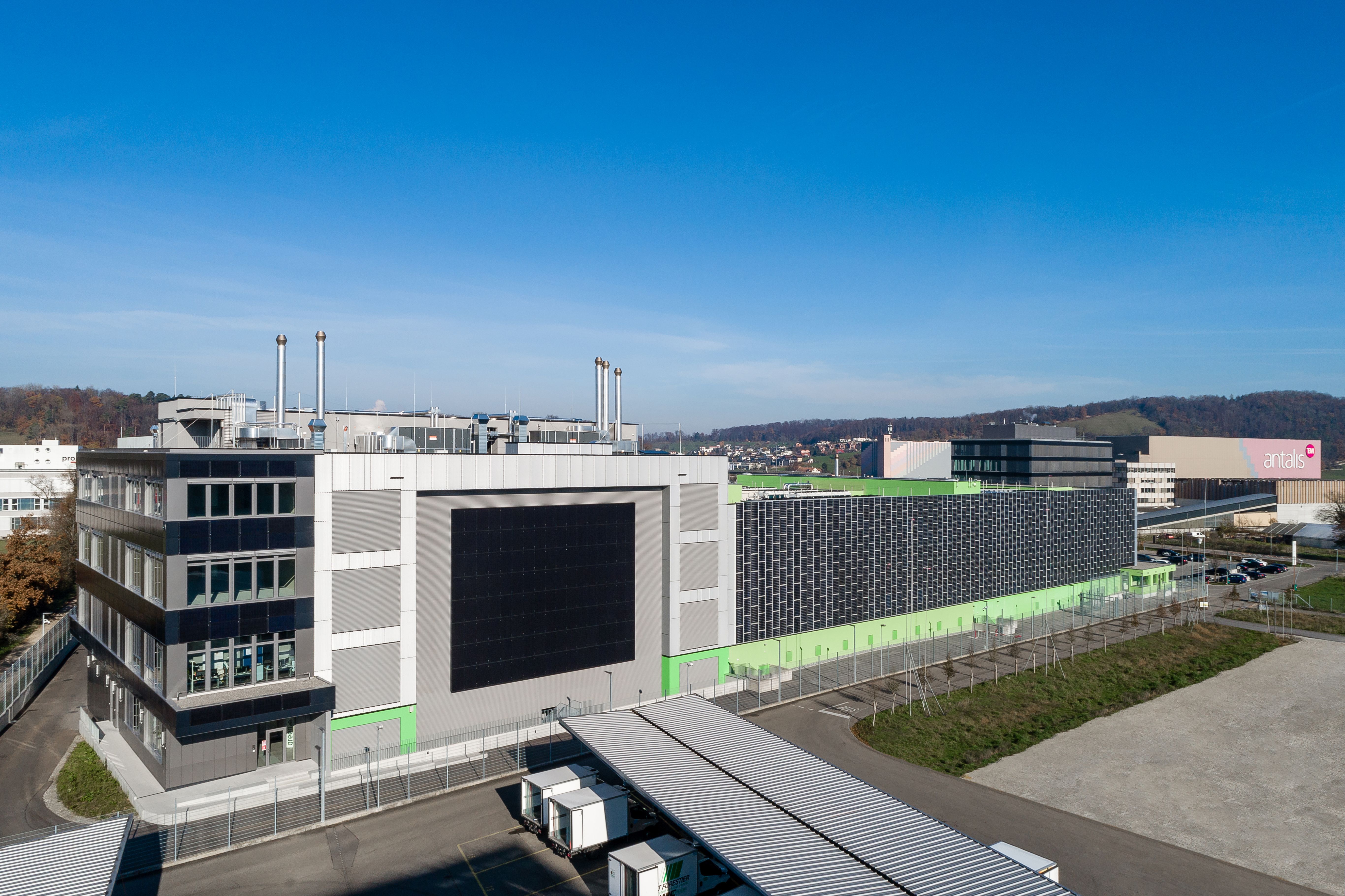 External view Campus LUPIN3