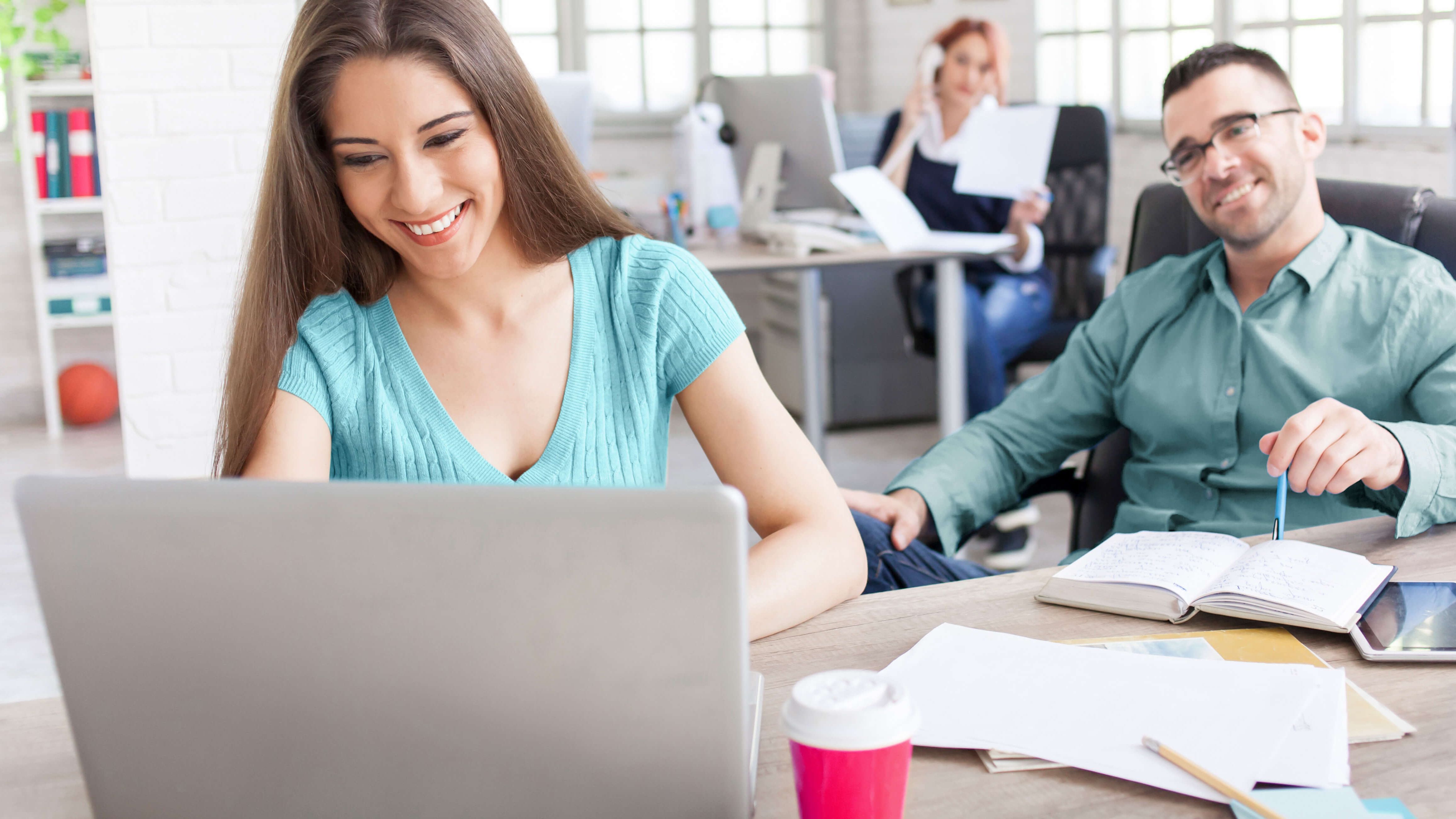 Create your own website for SMEs quickly and easily Marketing team of an SME creates its own website