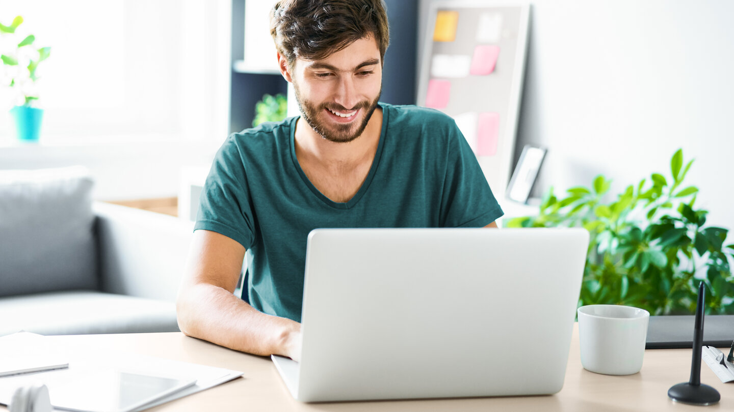 Registrierung einer Internetadresse für eigene Website