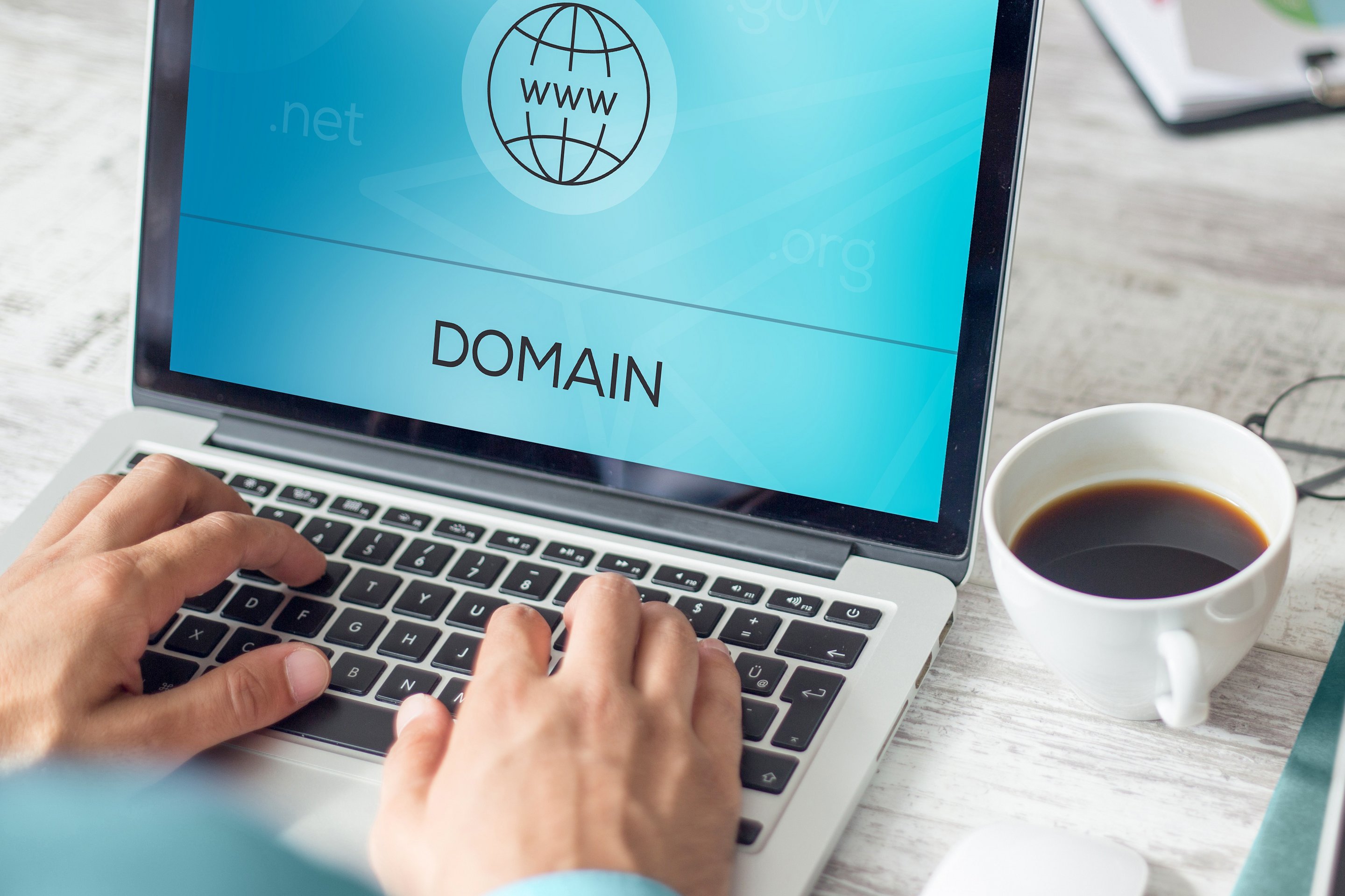 Einfach eine eigene Internetadresse registrieren