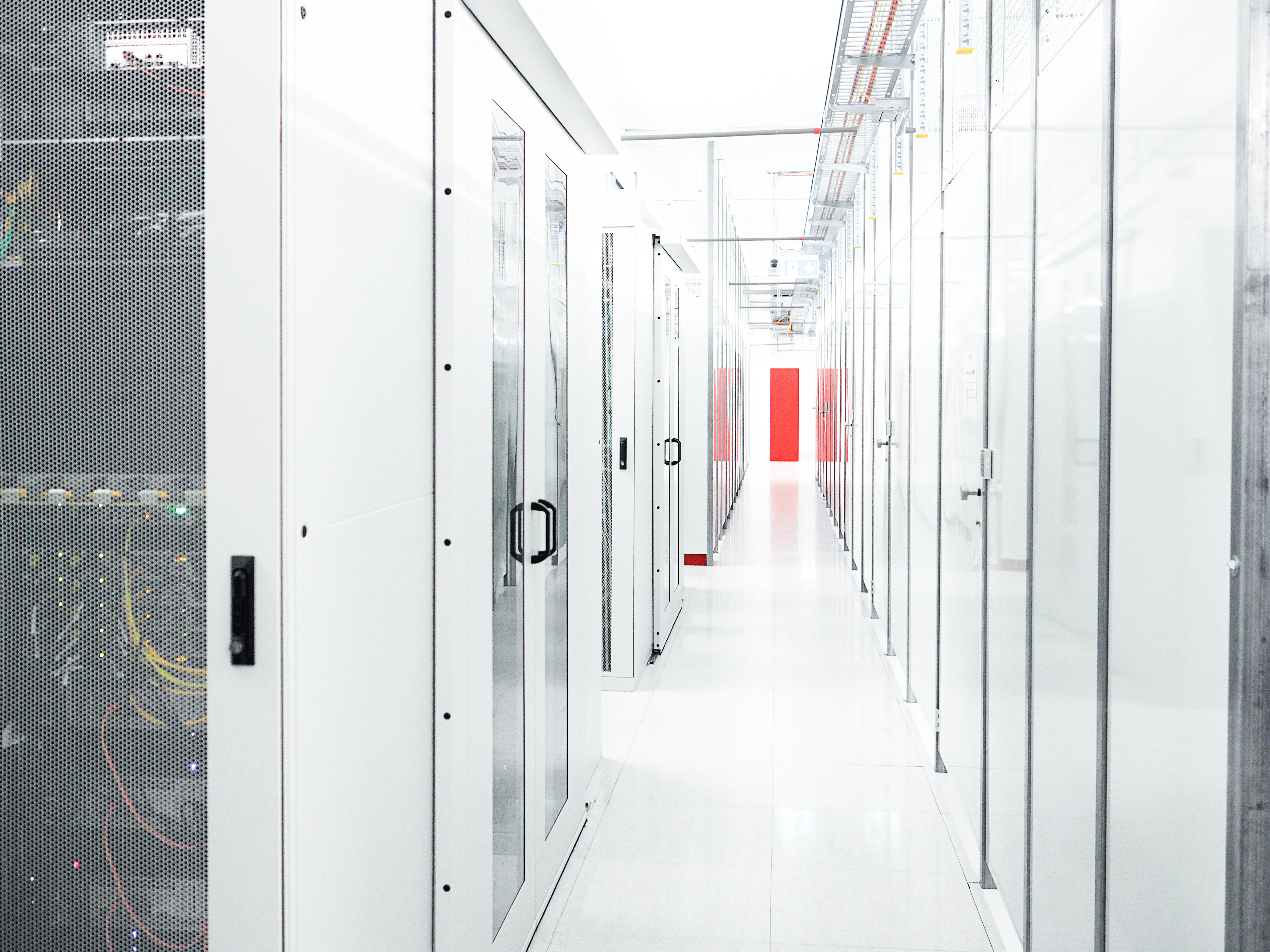 Green Datacenter Cages