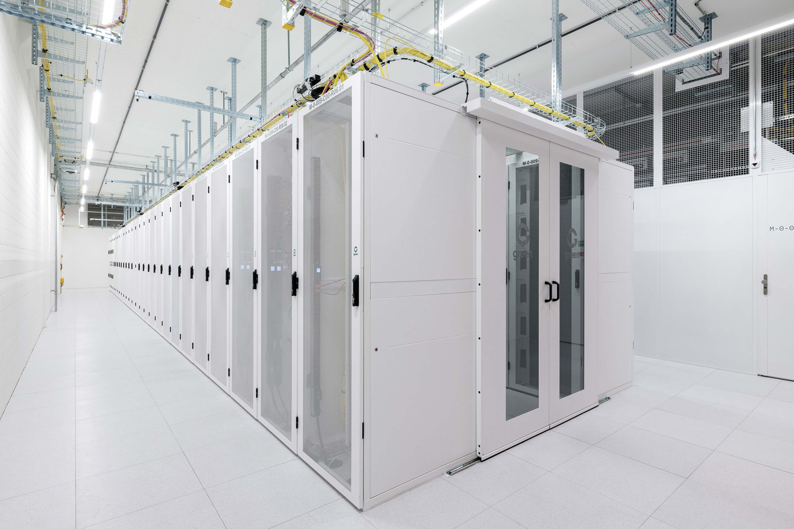 Green Datacenter Colocation Rack