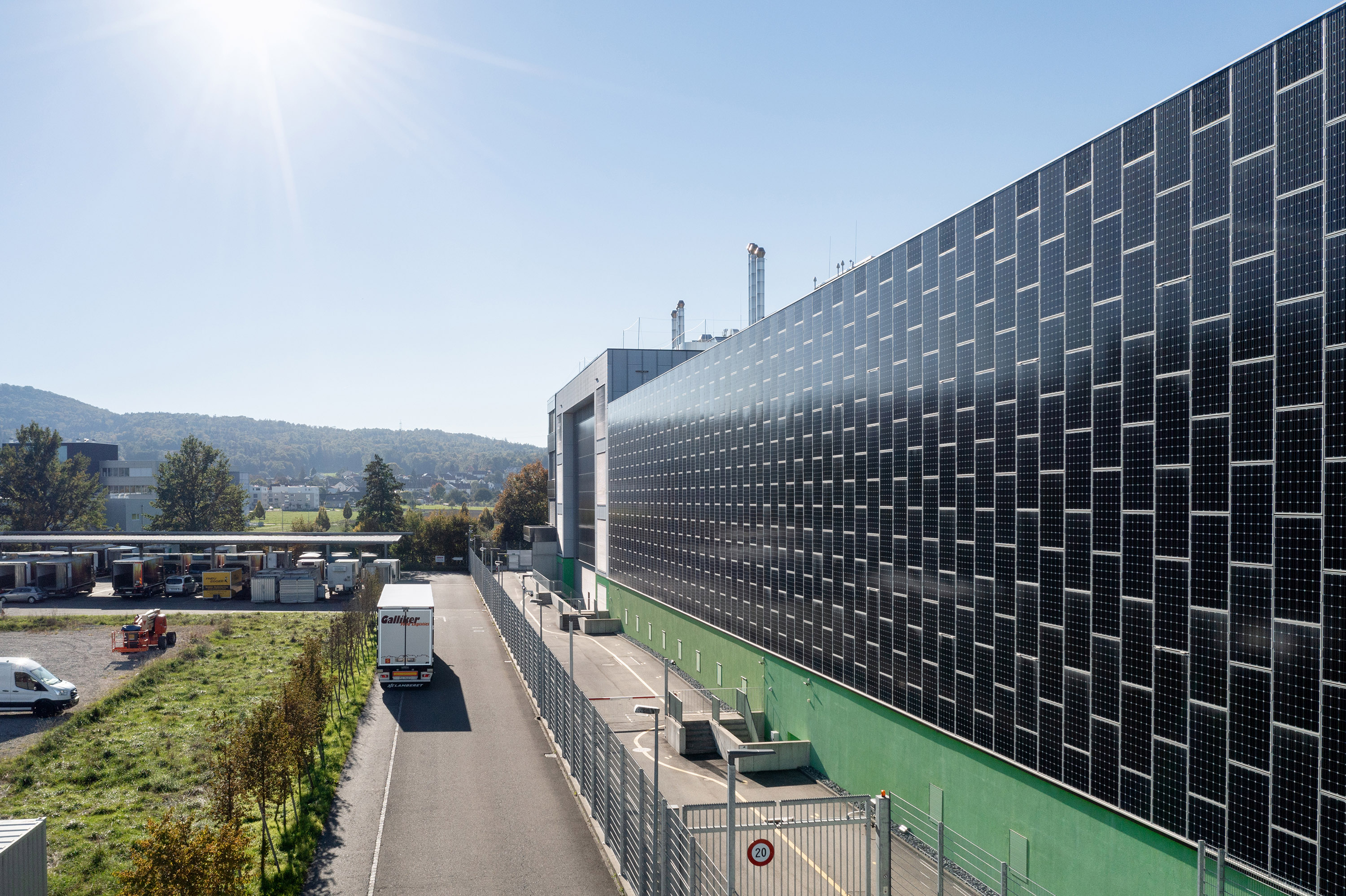Bild: Aussenansicht Datacenter Campus ZRH1