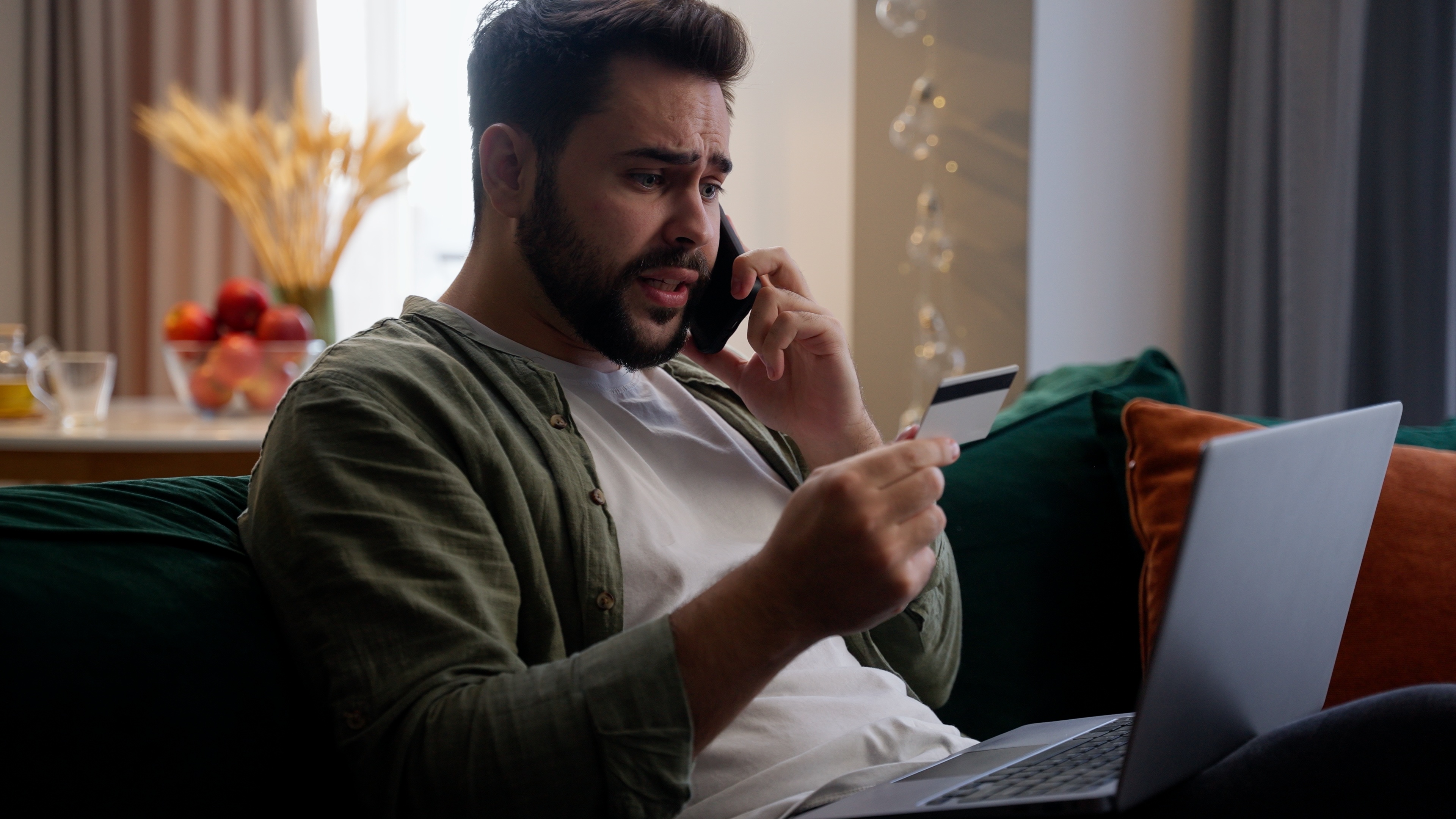 Cyberattacke: Phishing, Smishing, Vishing